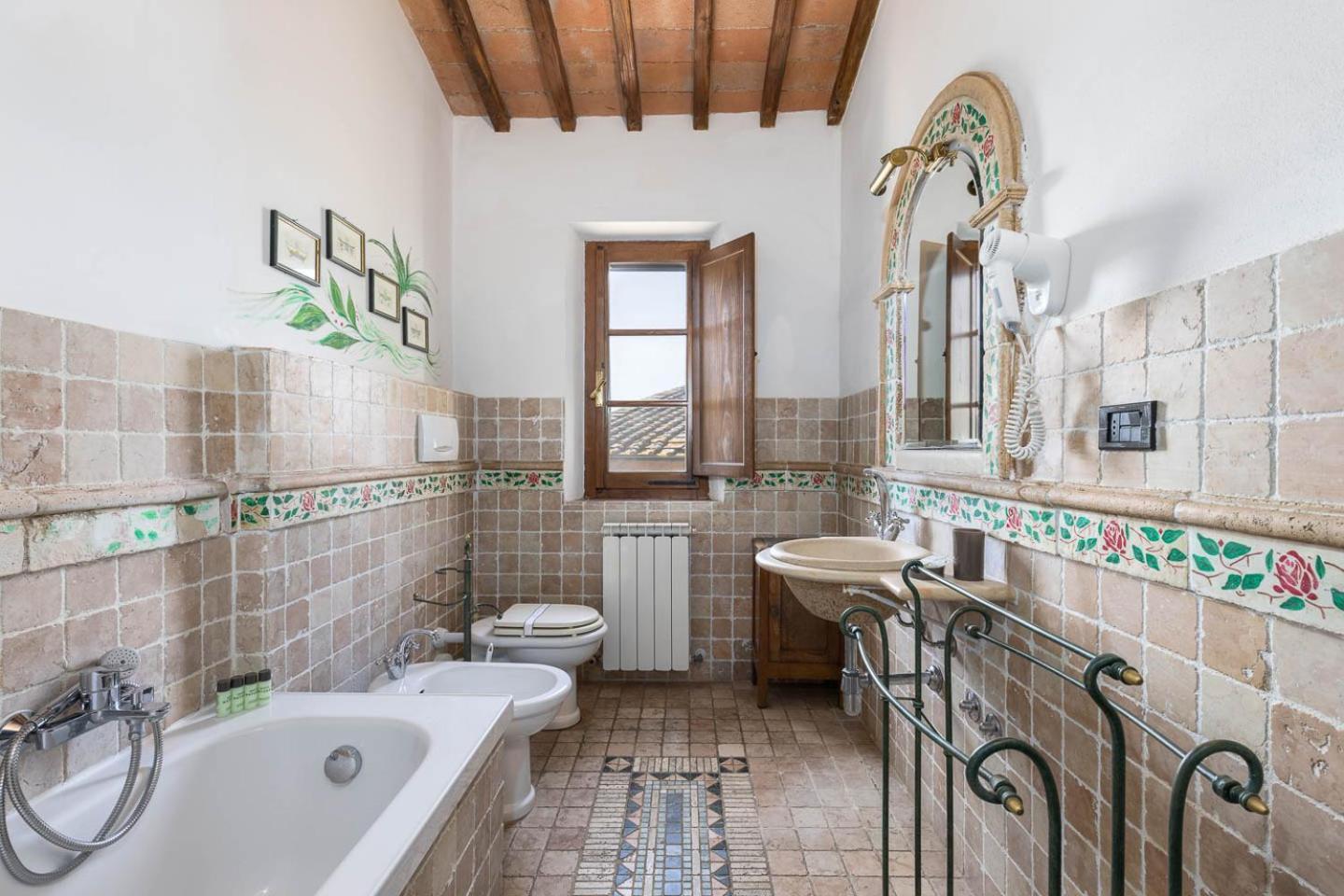 Relais Antico Borgo San Lorenzo Poggibonsi Exterior photo
